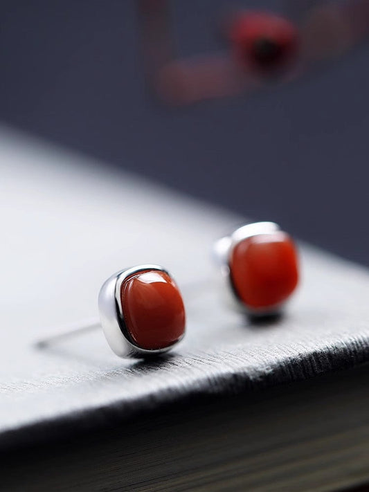 Romantic Silver Earring for Special Moments