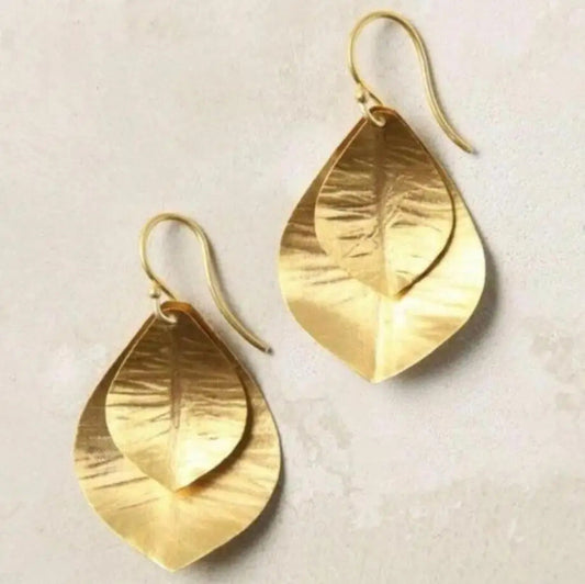 Stunning Gold Earring for Daily Wear