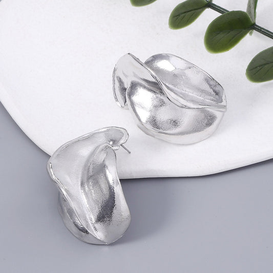 Classic Earring with Timeless Appeal