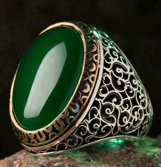 Elegant Silver Ring for Every Occasion