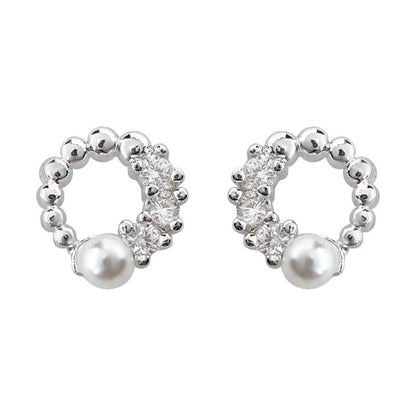 Stunning Pearl Earring for Daily Wear