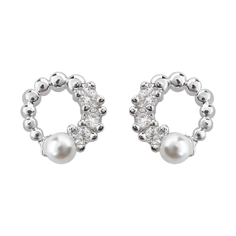 Stunning Pearl Earring for Daily Wear