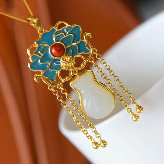 Classic Necklace with Timeless Appeal