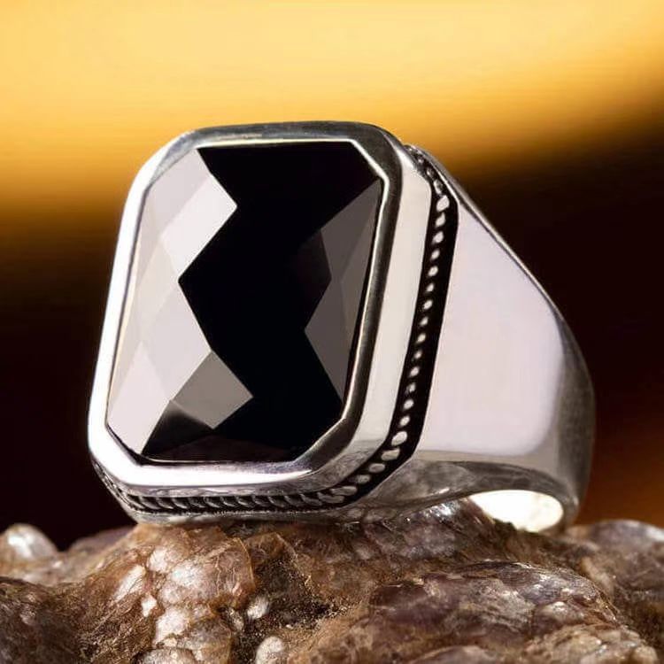 Classic Ring with Timeless Appeal