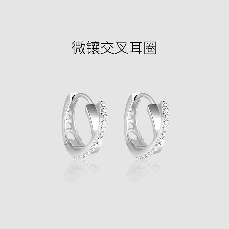 Classic Earring with Timeless Appeal