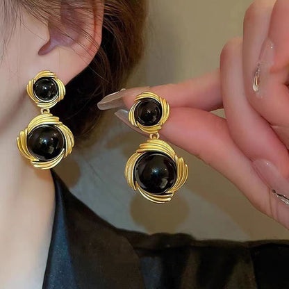 Stunning Gold Earring for Daily Wear