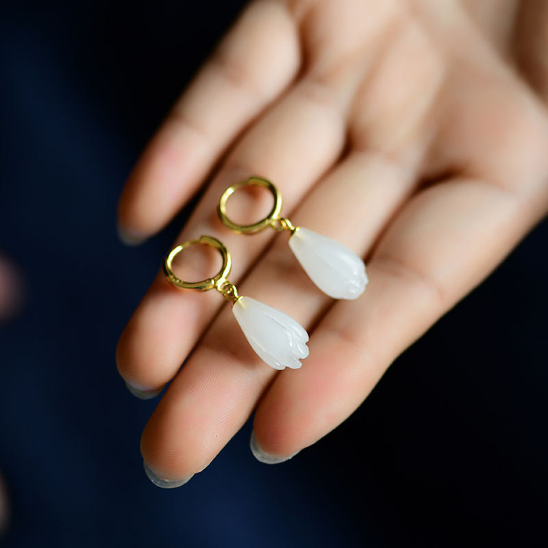 Elegant Gold Earring for Every Occasion