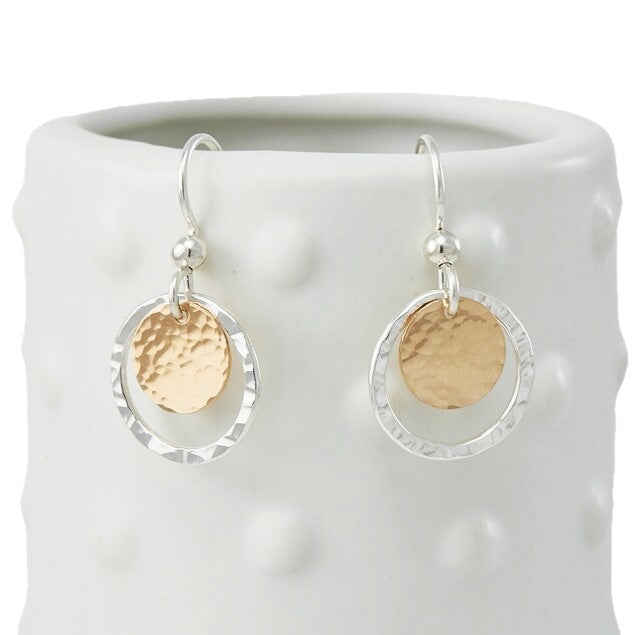 Stunning Gold Earring for Daily Wear