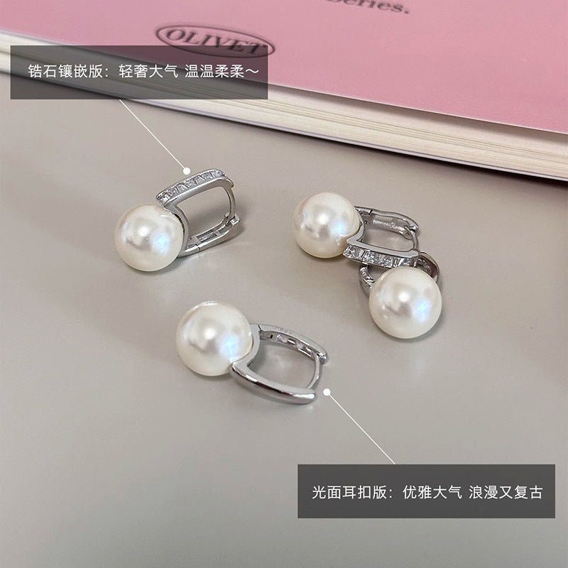 Stunning Pearl Earring for Daily Wear