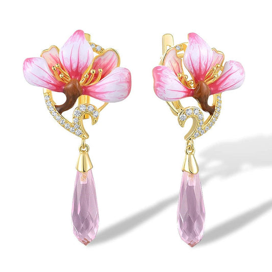 Charming Piece for Any Occasion