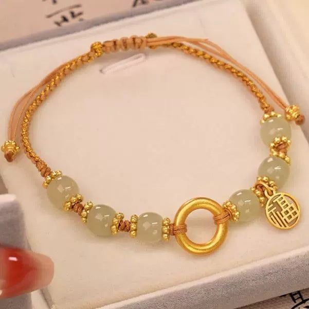 Beautiful Bracelet with Unique Style