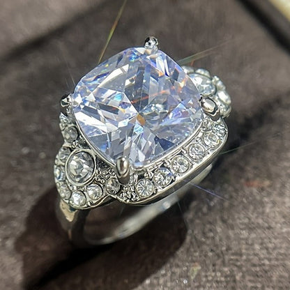 Beautiful Ring with Unique Style