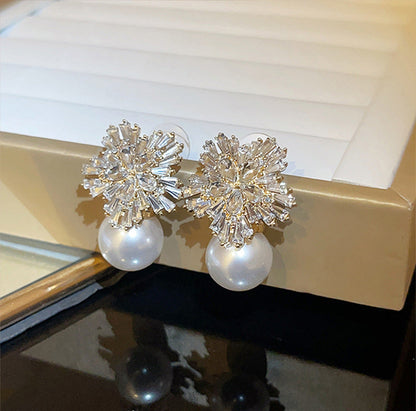 Beautiful Pearl Earring with Unique Style