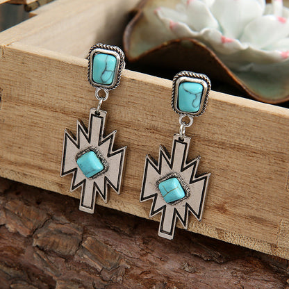Charming Earring for Any Occasion