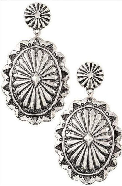 Classic Earring with Timeless Appeal
