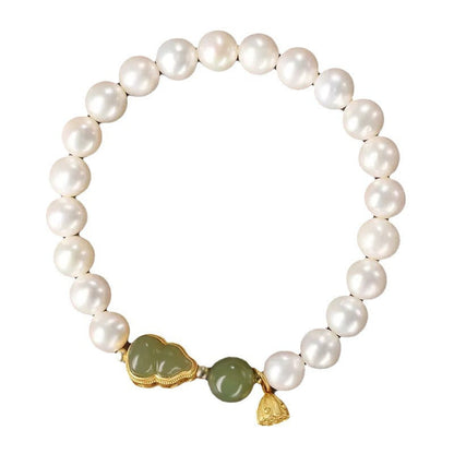 Charming Gold Bracelet for Any Occasion