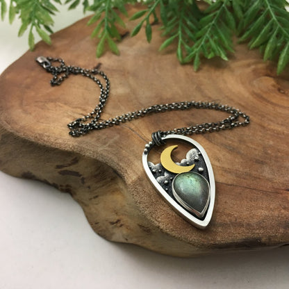 Classic Necklace with Timeless Appeal