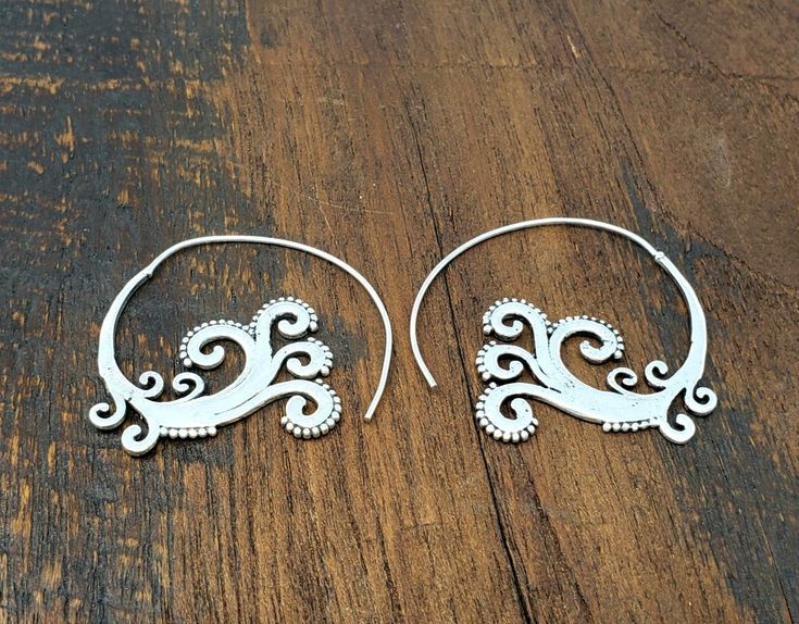 Charming Earring for Any Occasion