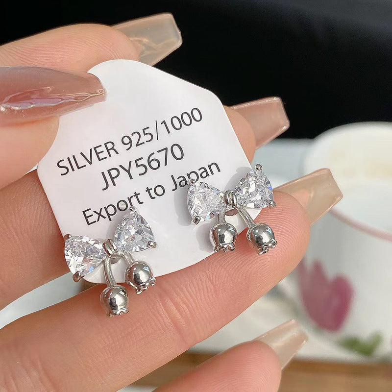 Beautiful Earring with Unique Style