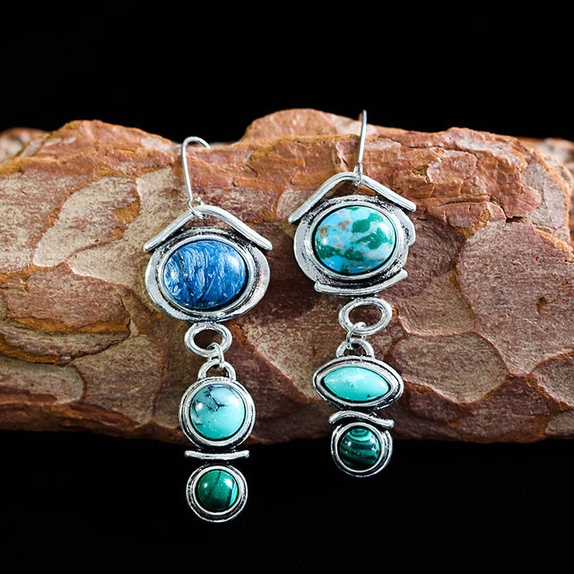 Romantic Silver Earring for Special Moments