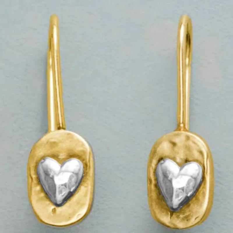 Beautiful Gold Earring with Unique Style