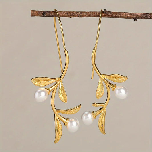 Elegant Gold Earring for Every Occasion