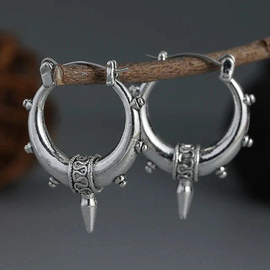 Elegant Silver Earring for Every Occasion