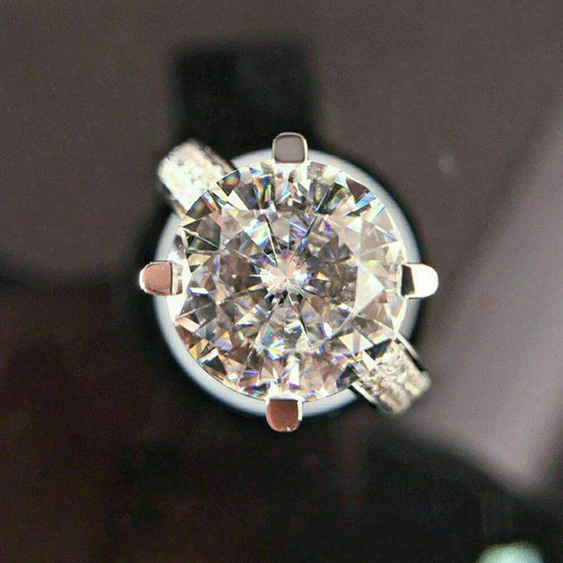 Beautiful Ring with Unique Style