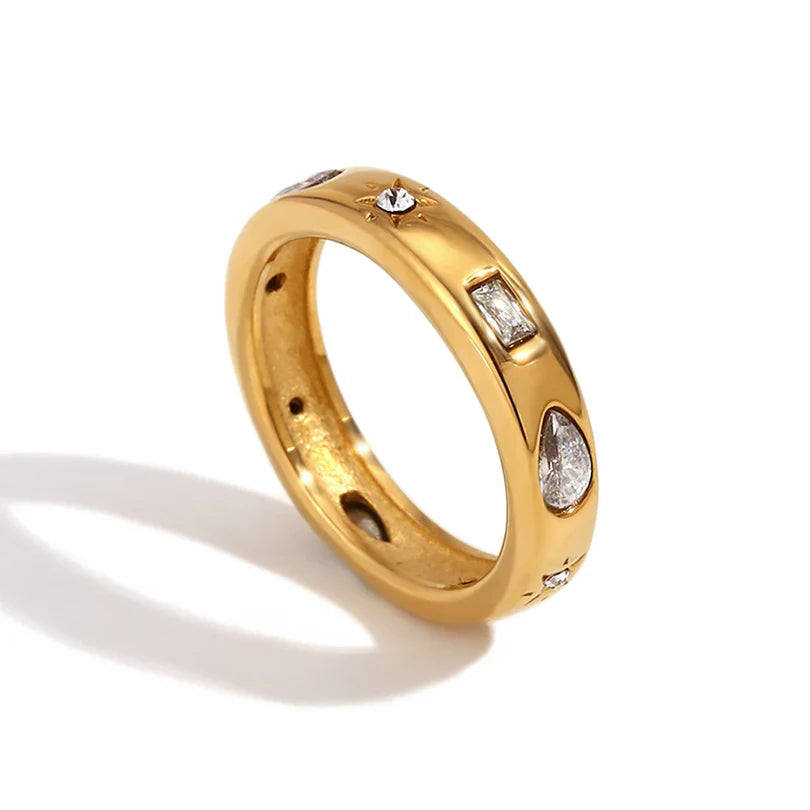 Romantic Gold Ring for Special Moments