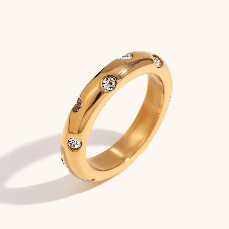 Romantic Gold Ring for Special Moments