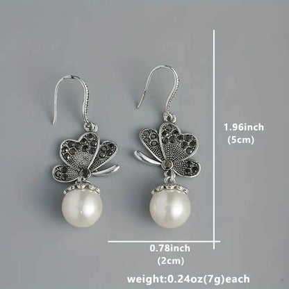 Classic Pearl Earring with Timeless Appeal