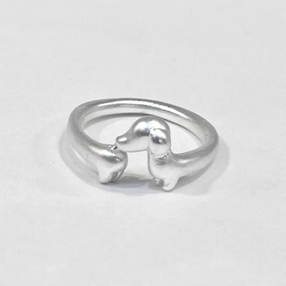 Charming Silver Ring for Any Occasion