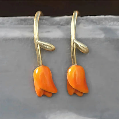 Beautiful Gold Earring with Unique Style