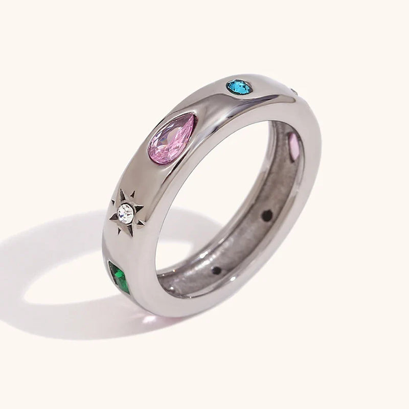 Romantic Gold Ring for Special Moments
