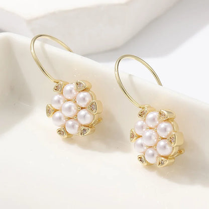 Romantic Pearl Earring for Special Moments