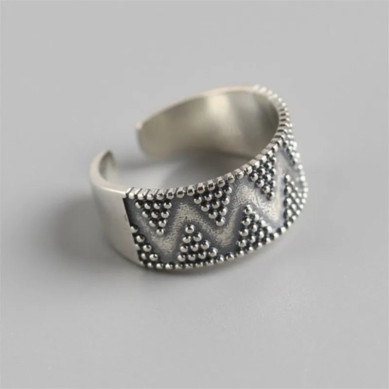 Romantic Silver Ring for Special Moments