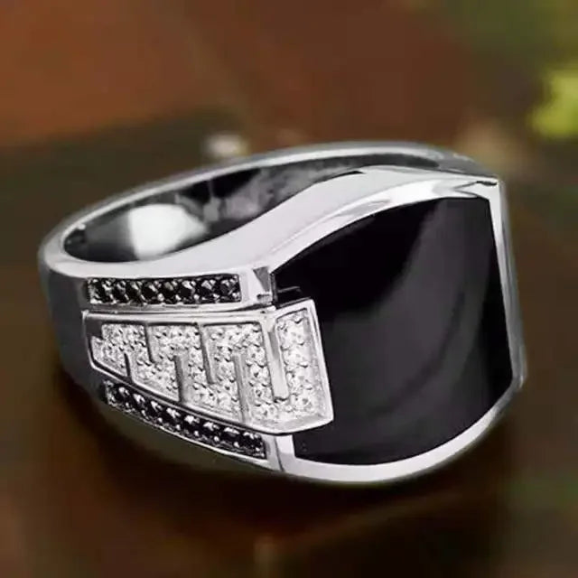 Elegant Silver Ring for Every Occasion