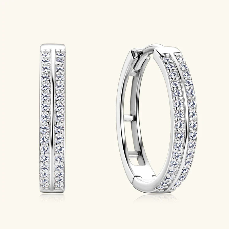 Charming Gold Earring for Any Occasion
