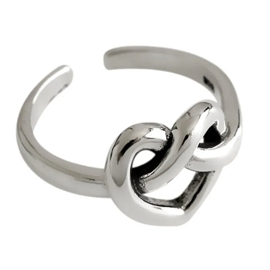 Elegant Silver Ring for Every Occasion