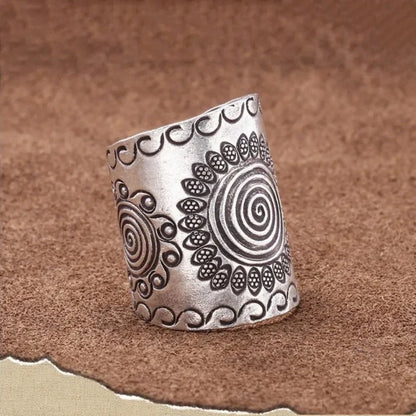Romantic Silver Ring for Special Moments