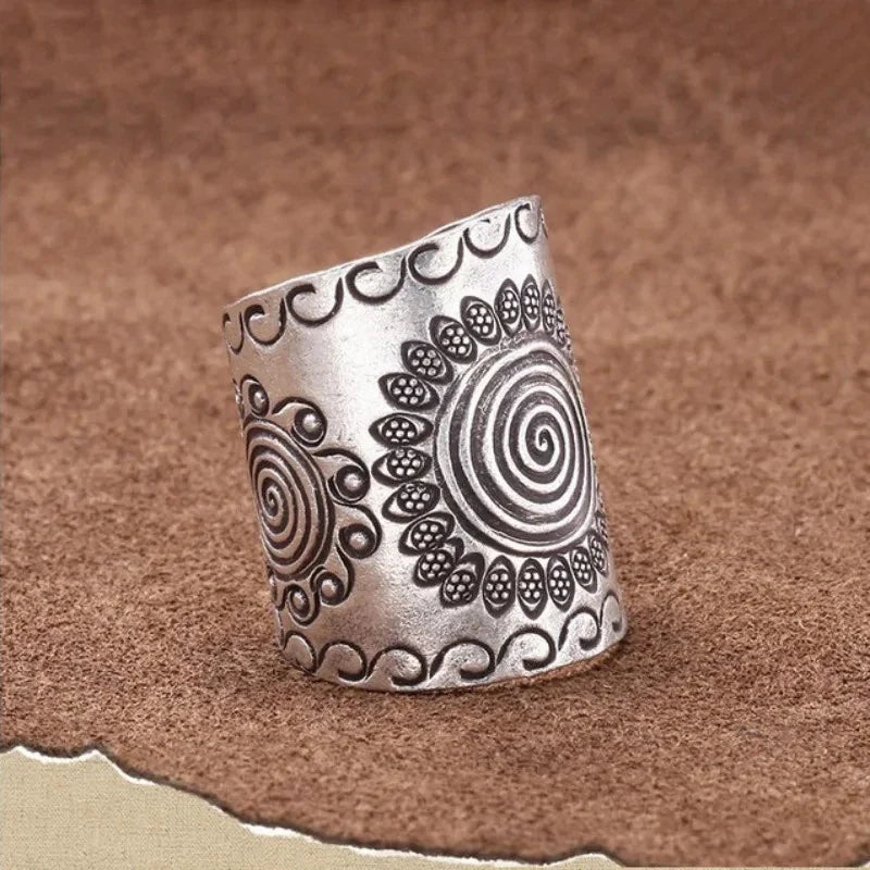Romantic Silver Ring for Special Moments