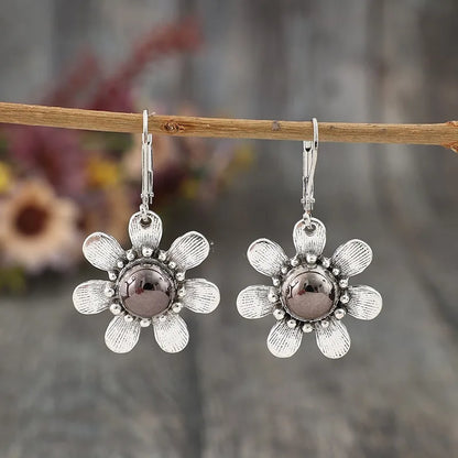 Elegant Silver Earring for Every Occasion