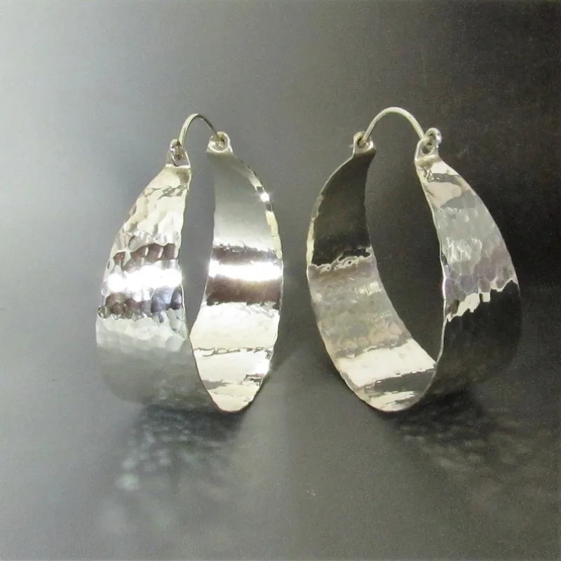 Elegant Silver Earring for Every Occasion