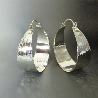 Elegant Silver Earring for Every Occasion
