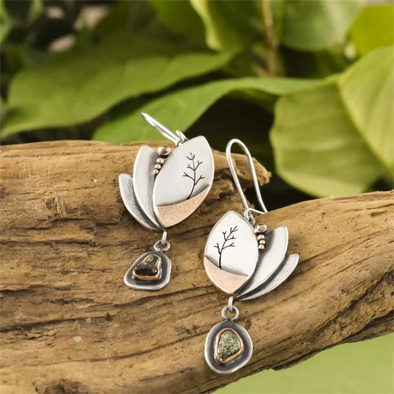 Beautiful Gold Earring with Unique Style