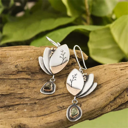 Beautiful Gold Earring with Unique Style