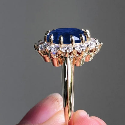 Beautiful Gold Ring with Unique Style
