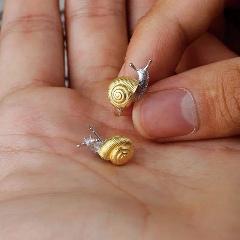 Vintage Handmade Gold Earring