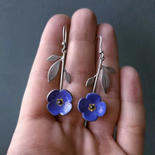 Elegant Silver Earring for Every Occasion