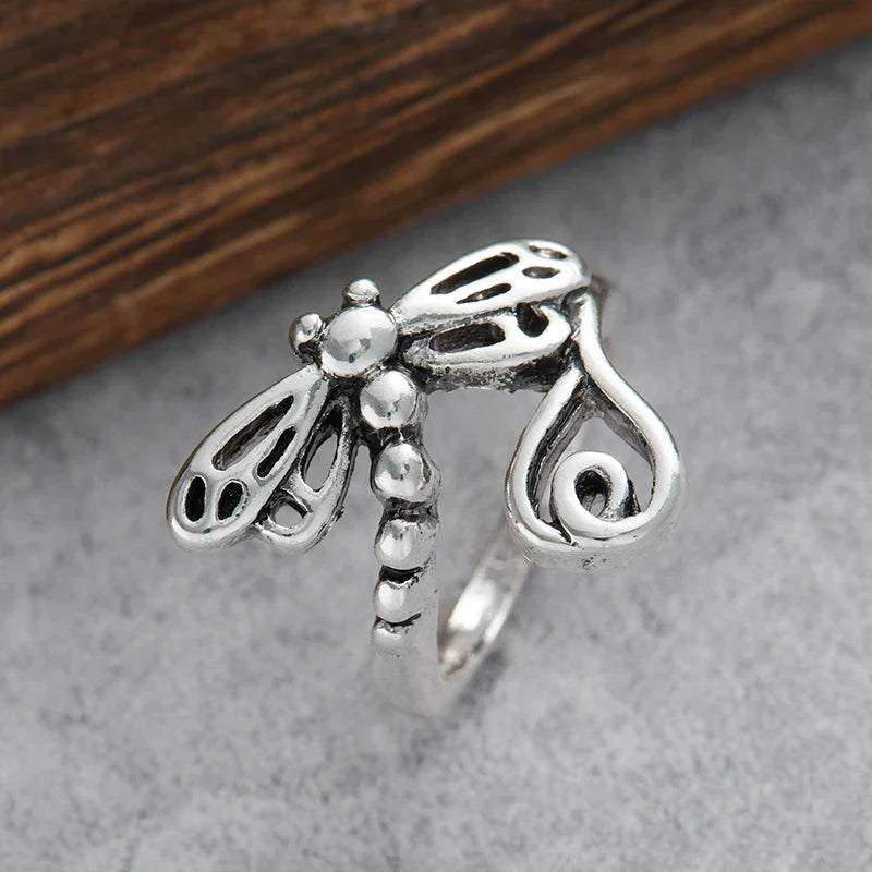 Stunning Silver Ring for Daily Wear